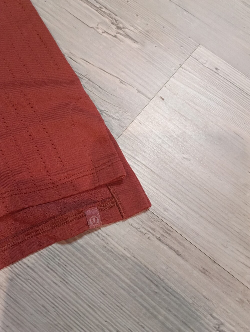 Lululemon - Picture 3 of 7